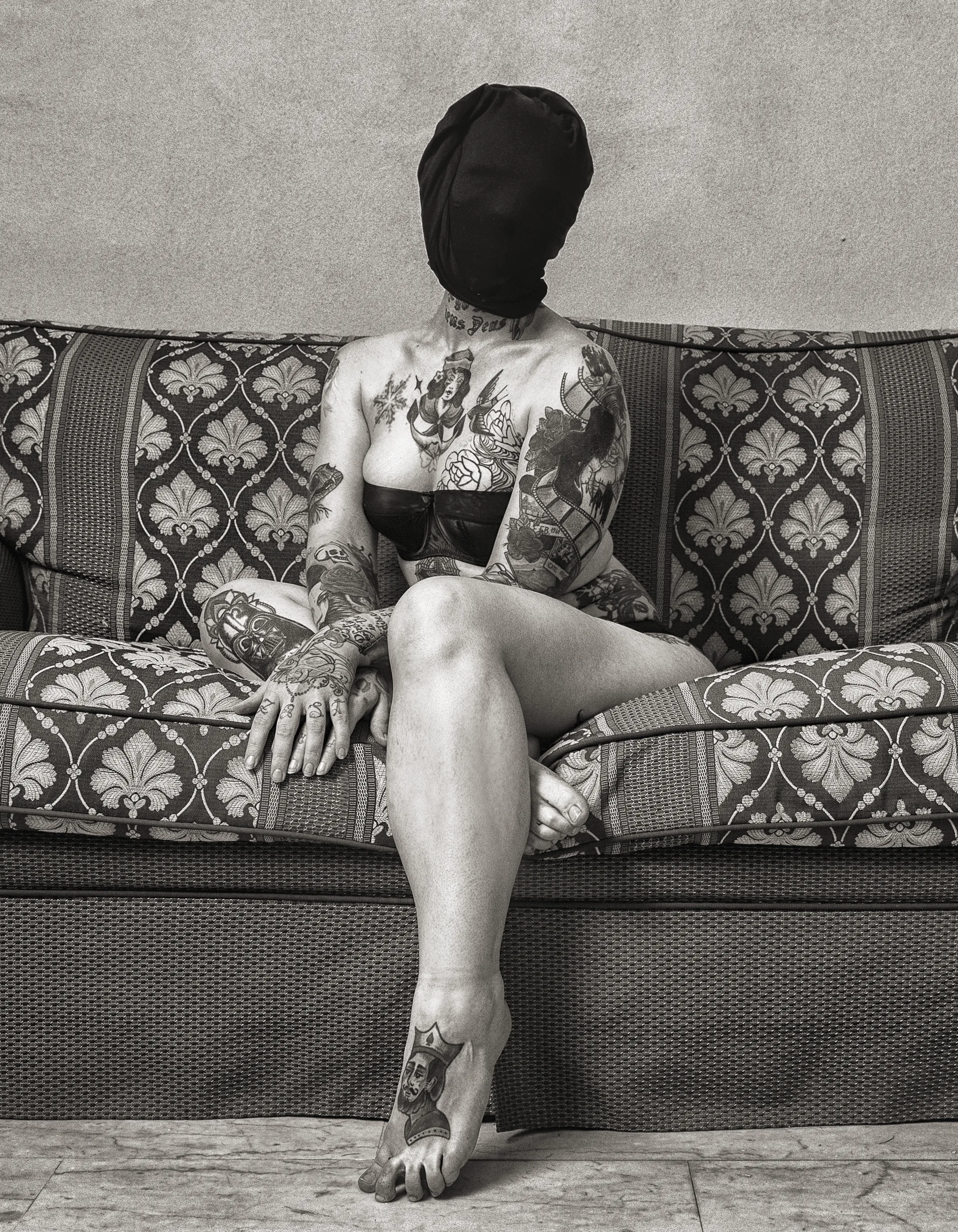 Apparenza – serie fine art sul corpo femminile non ricontrollato, fotografia concettuale di Matteo Groppi, Piacenza