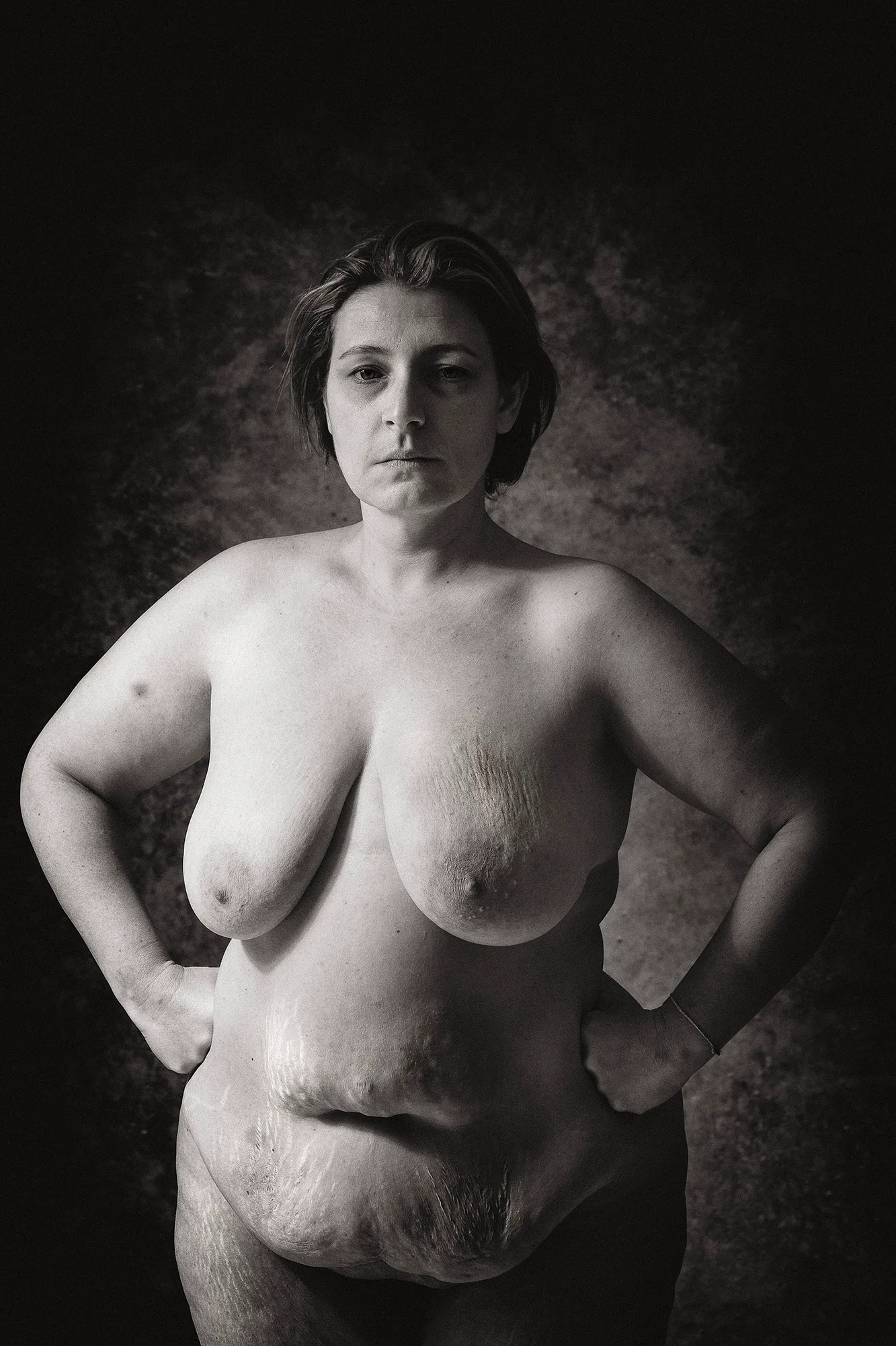 Mostrarsi #1 — Ritratto fine art in bianco e nero, Matteo Groppi Piacenza 2025