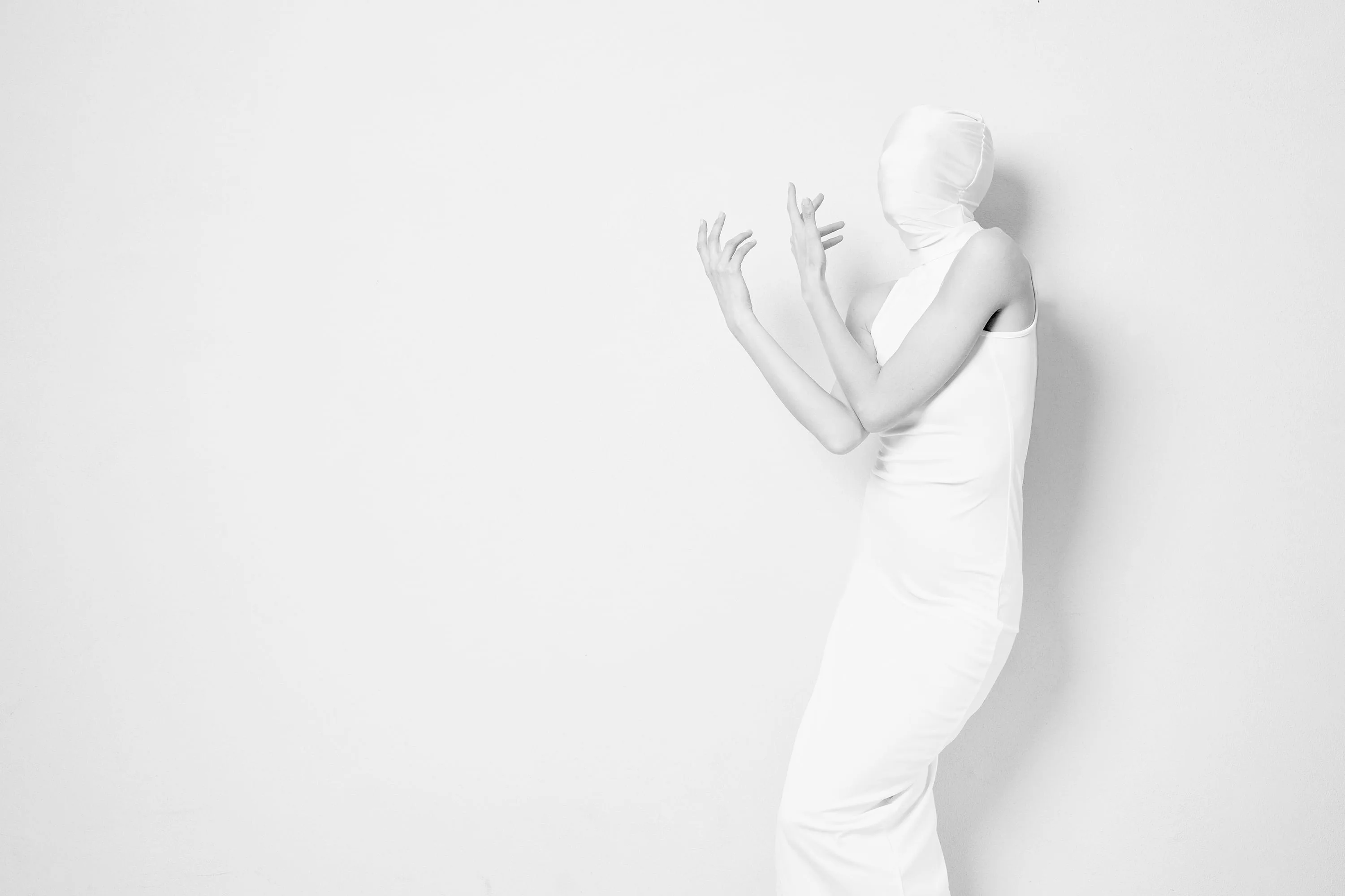 Rumore Bianco #10 — Siamo diventati dati: 10 fotografie sull'anonimato, edizione limitata Matteo Groppi 2018